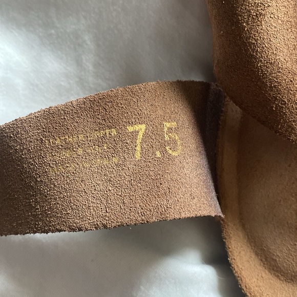 Yokono Suede Leather Cross Strap Sandals - Picture 6 of 6